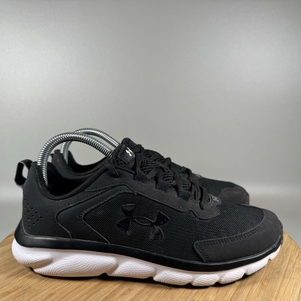 Under Armour Assert 8 Sneakers Womens 7.5 (Youth 6) Black White Shoes‎
